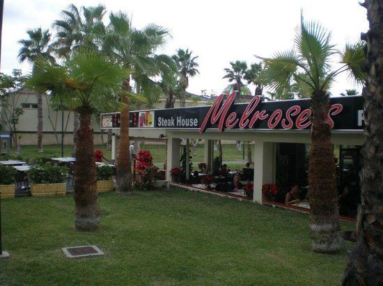 Melrose's Las Américas